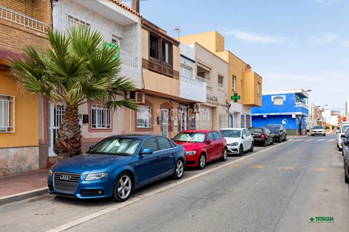 Casa en venta en Cabo de Gata, Almería de 4 habitaciones