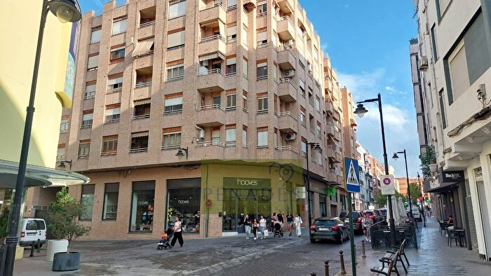 Casas en venta y pisos alquiler - 1