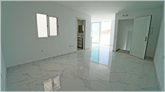 Piso en venta en Vegueta Cono Sur Tafira, San Cristóbal Playa de la Laja de 1 habitacion