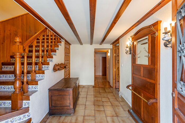Casas en venta y pisos alquiler - 2