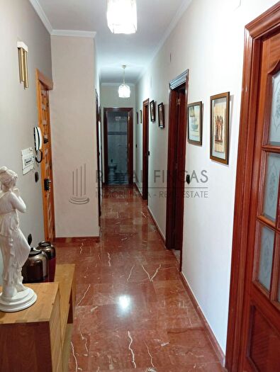 Piso en venta en Algarinejo, Granada de 4 habitaciones
