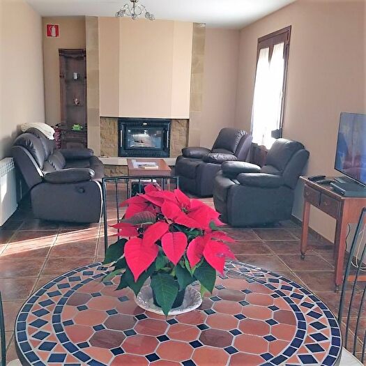 Casa en venta en Elburgo Burgelu, Araba Álava de 4 habitaciones