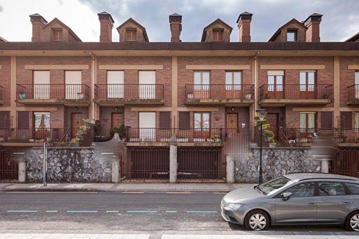 Casas en venta y pisos alquiler - 1