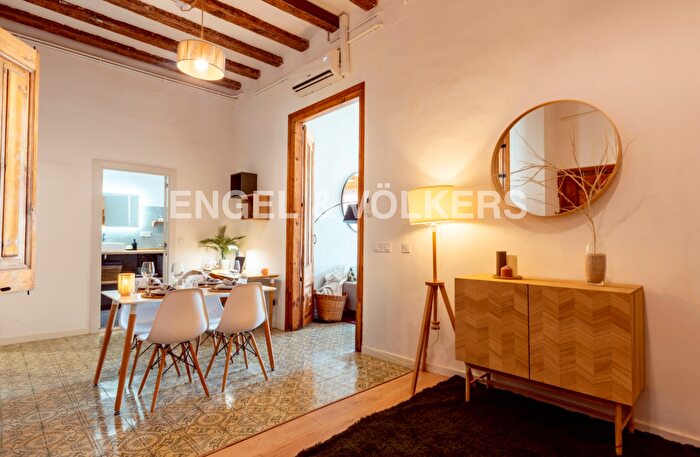 Casas en venta y pisos alquiler - 1