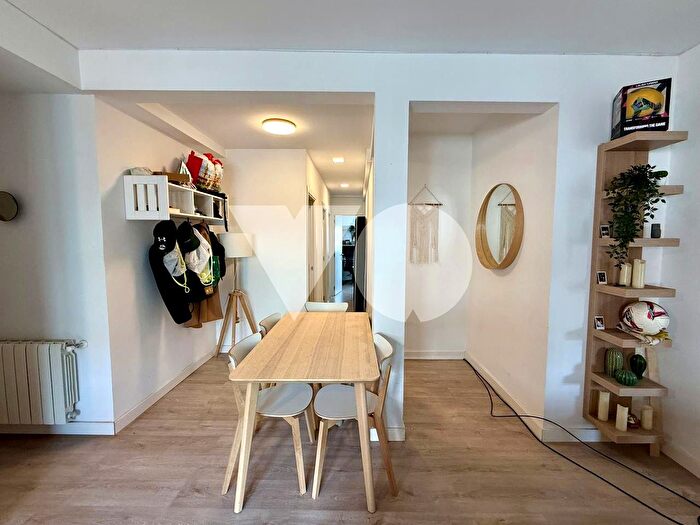 Casas en venta y pisos alquiler - 3