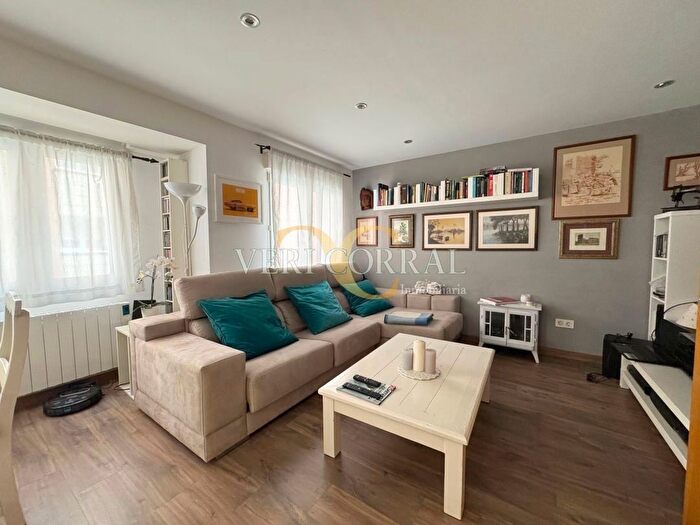 Casas en venta y pisos alquiler - 1