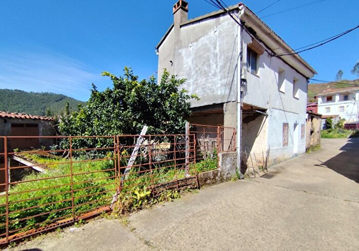 Casa en venta en Caminomorisco, Cáceres de 3 habitaciones