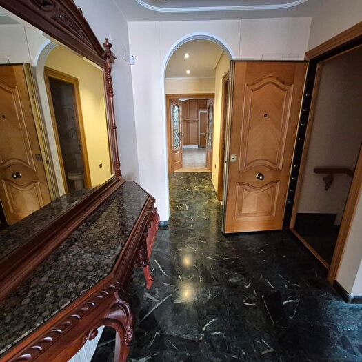 Casas en venta y pisos alquiler - 2