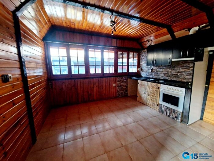 Casas en venta y pisos alquiler - 1