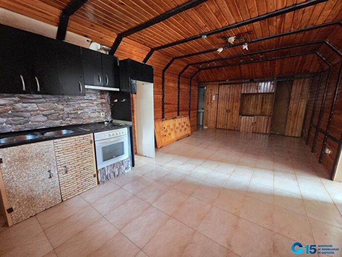 Casas en venta y pisos alquiler - 2