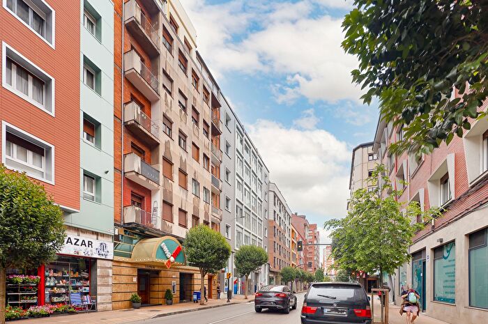 Piso en venta en Centro, Laviada de 4 habitaciones
