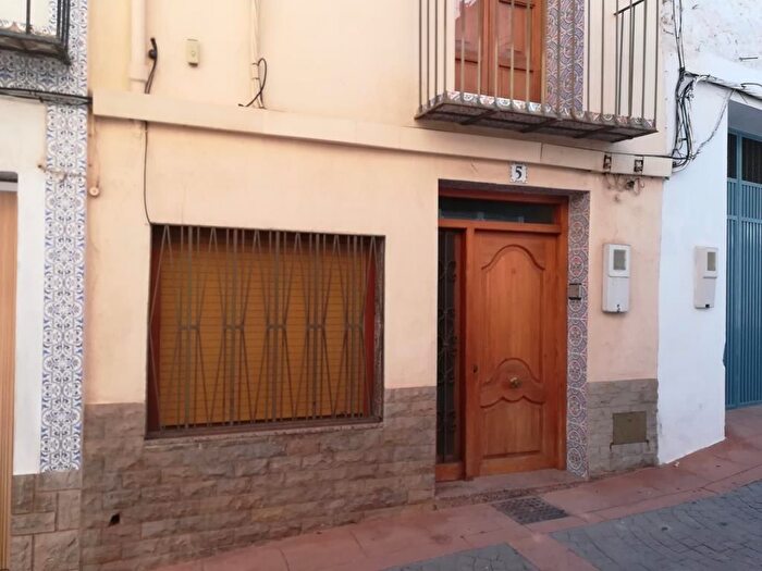 Casa en venta en Artana, Castellón de 3 habitaciones