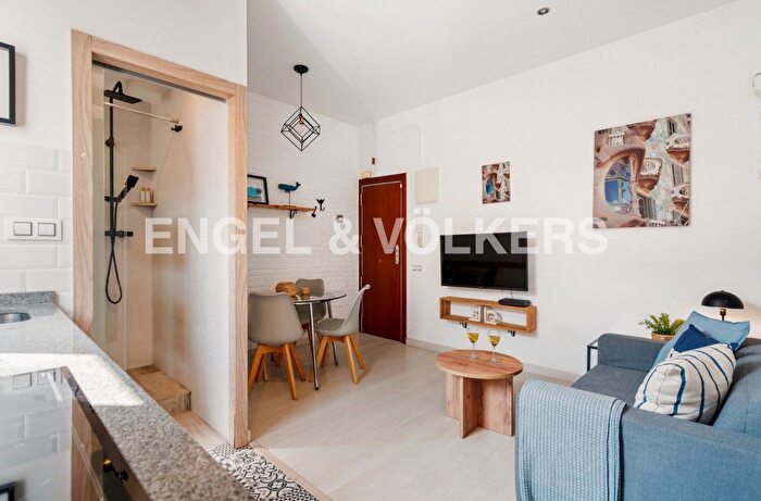 Casas en venta y pisos alquiler - 1