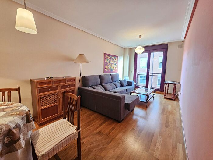 Piso en venta en La Salle Vistahermosa, Tejares Chamberí Alcades de 1 habitacion