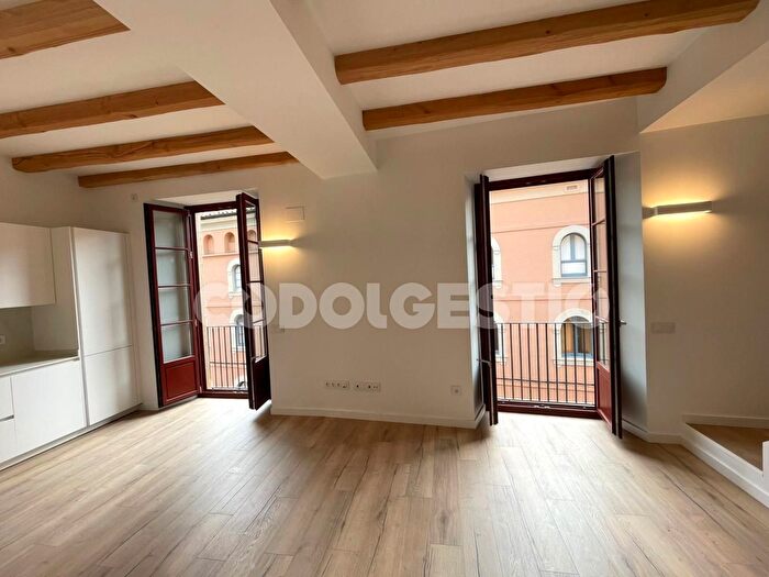 Casas en venta y pisos alquiler - 3