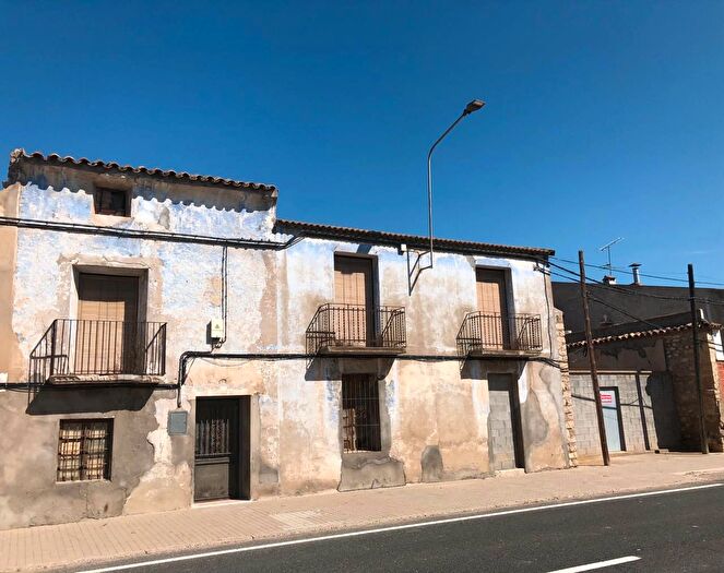 Casa en venta en Candasnos, Huesca de 5 habitaciones