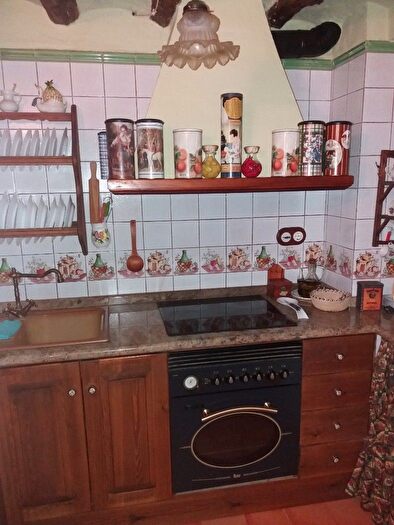 Casas en venta y pisos alquiler - 3