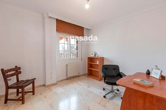 Casas en venta y pisos alquiler - 2