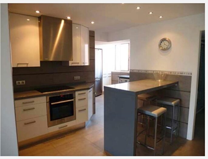 Casas en venta y pisos alquiler - 3