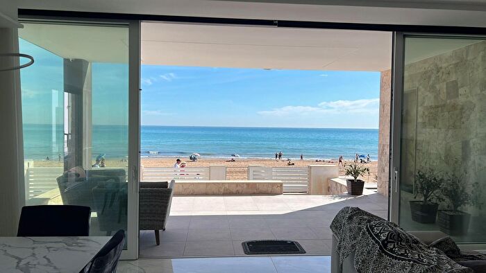 Casa en venta en La Mata, Los Europeos de 5 habitaciones