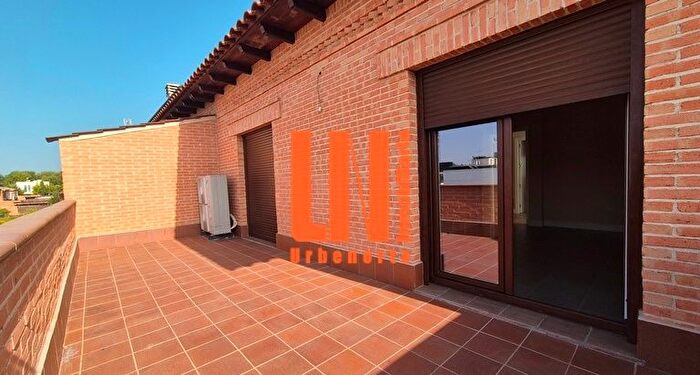 Casas en venta y pisos alquiler - 1