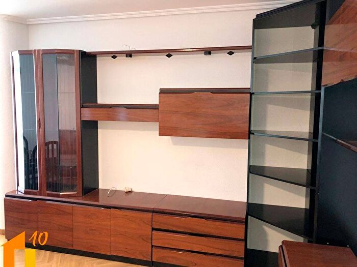 Casas en venta y pisos alquiler - 3