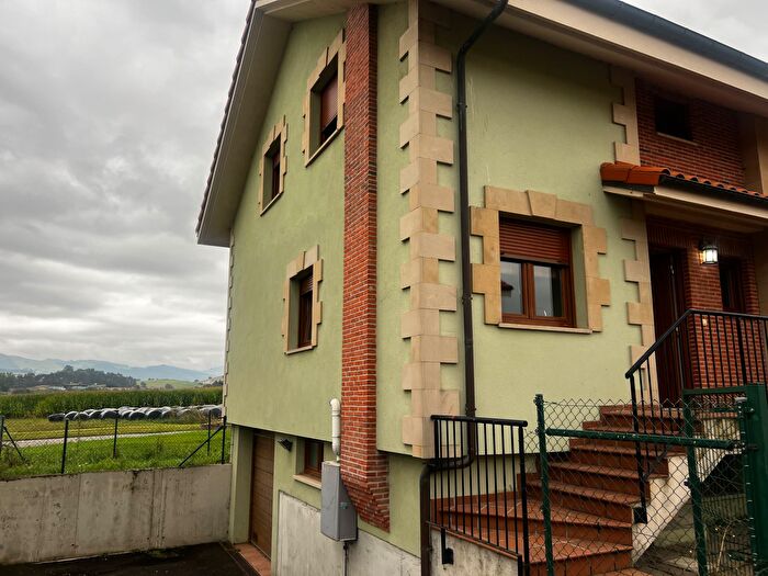 Casa en venta en Polanco, Cantabria de 3 habitaciones