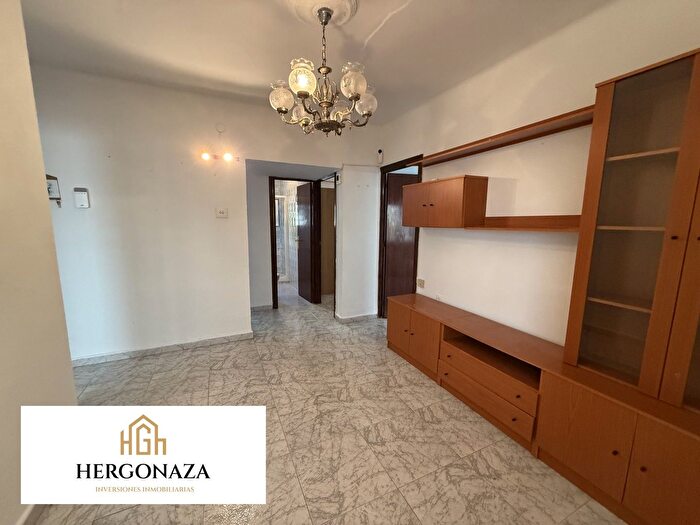 Casas en venta y pisos alquiler - 1