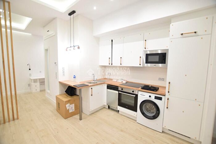 Casas en venta y pisos alquiler - 3