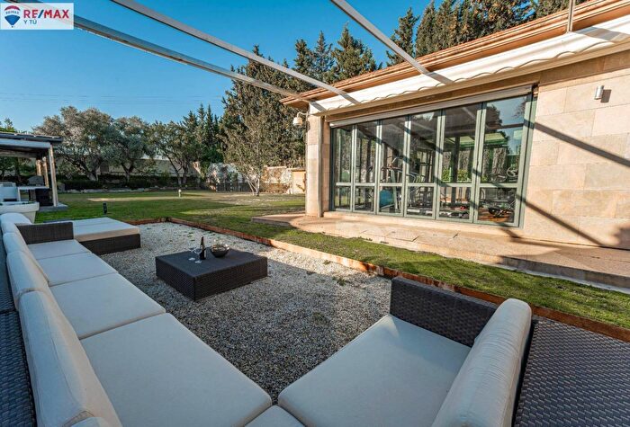 Casa en venta en Aragón, Zaragoza de 7 habitaciones