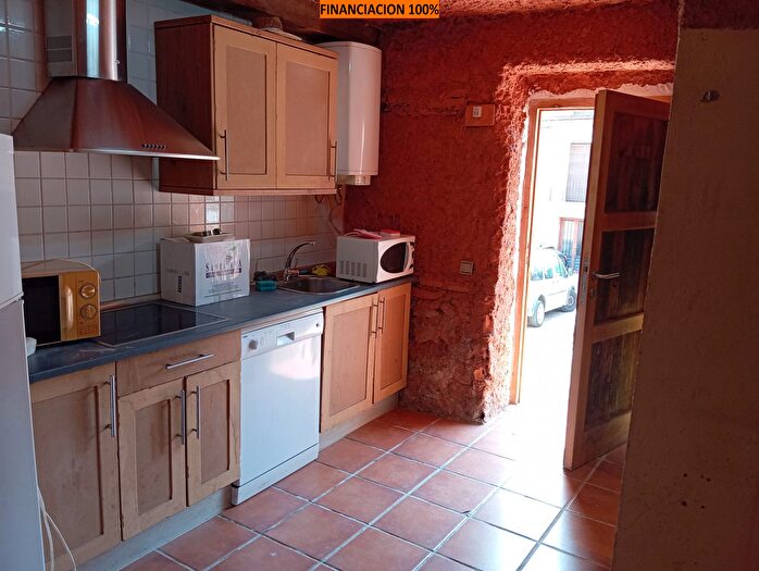 Casas en venta y pisos alquiler - 1