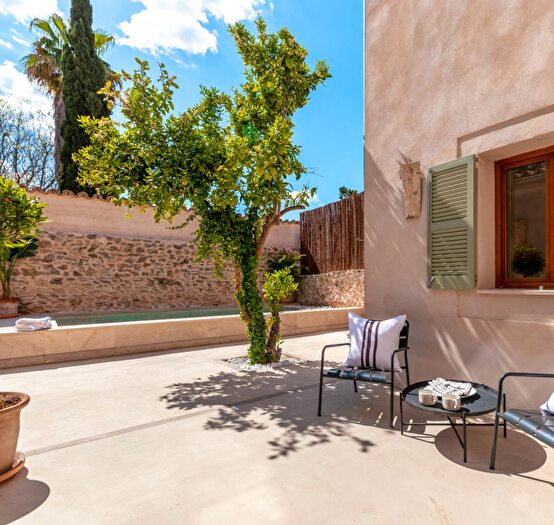 Casas en venta y pisos alquiler - 1