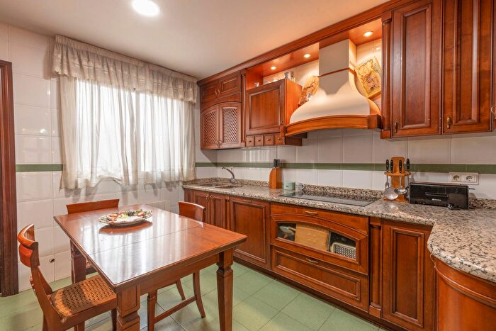 Casas en venta y pisos alquiler - 2