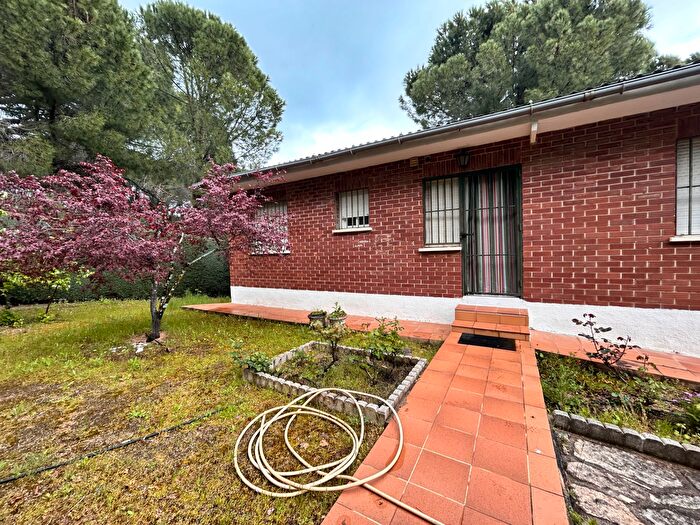 Casas en venta y pisos alquiler - 1
