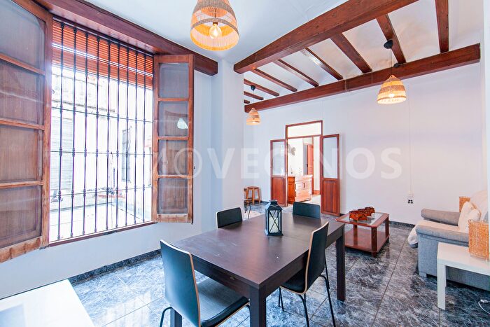 Casas en venta y pisos alquiler - 3