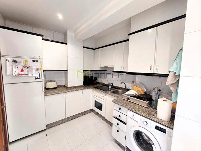 Casas en venta y pisos alquiler - 2