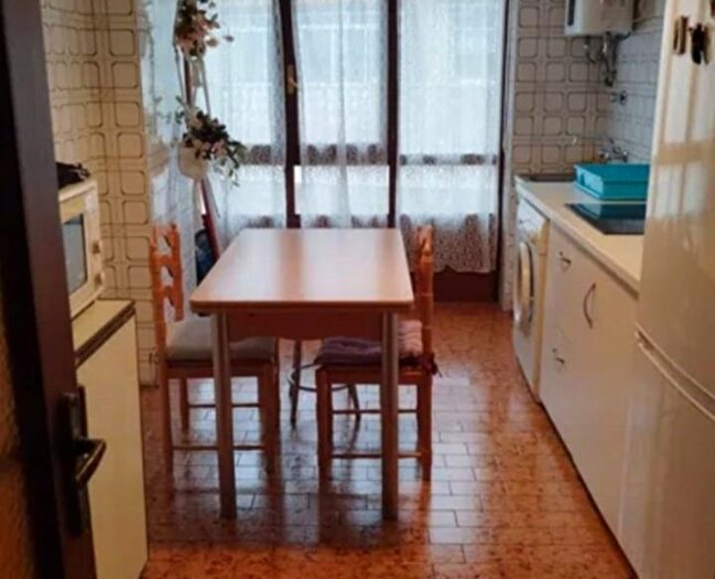 Casas en venta y pisos alquiler - 2
