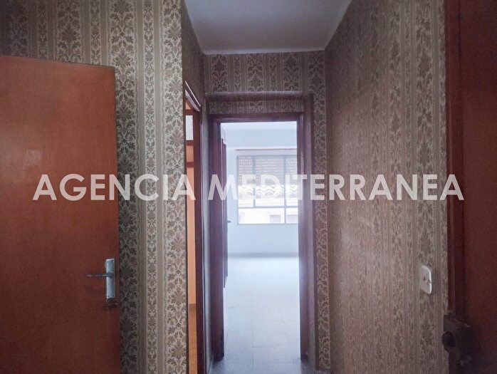 Casas en venta y pisos alquiler - 3