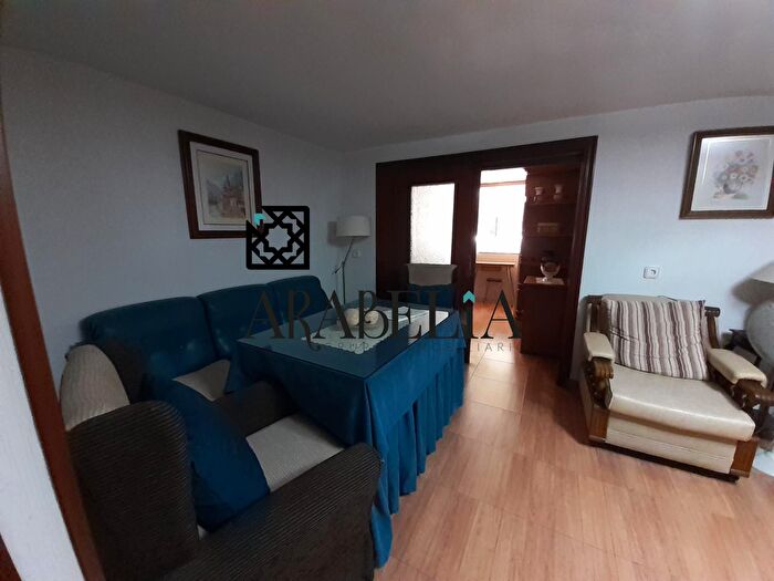 Casas en venta y pisos alquiler - 2