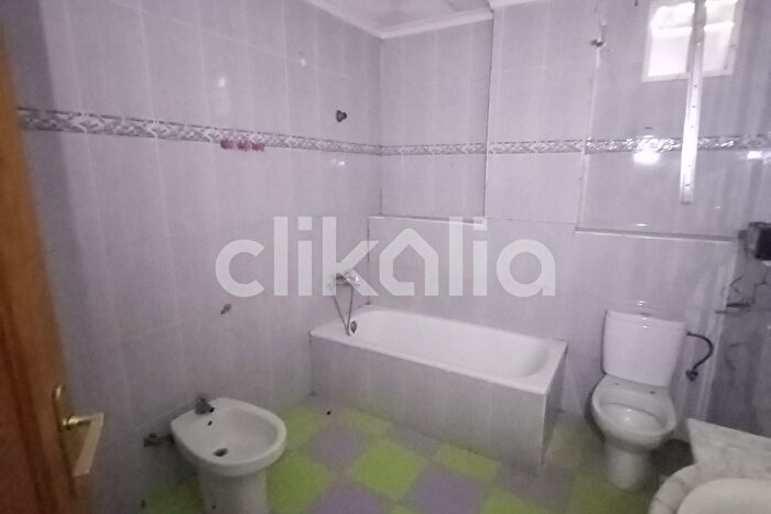 Casas en venta y pisos alquiler - 2