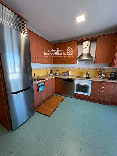 Casas en venta y pisos alquiler - 3