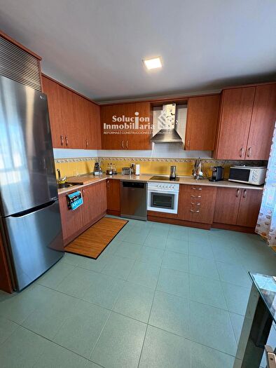 Casas en venta y pisos alquiler - 2
