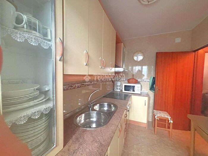 Casas en venta y pisos alquiler - 2