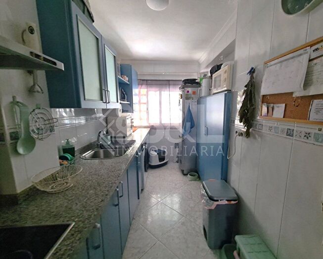 Casas en venta y pisos alquiler - 3