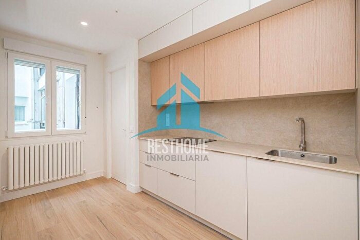 Casas en venta y pisos alquiler - 3