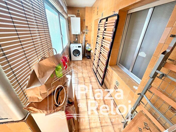 Casas en venta y pisos alquiler - 2