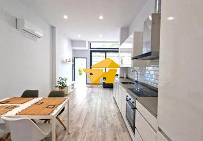 Casas en venta y pisos alquiler - 3