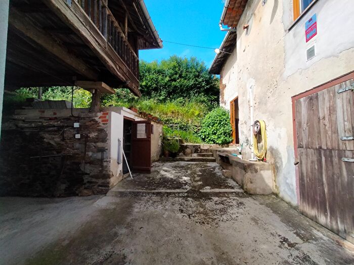 Casas en venta y pisos alquiler - 3