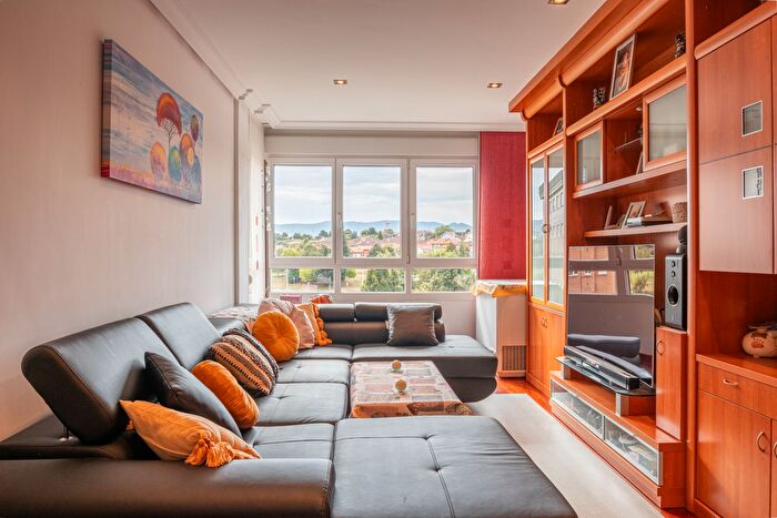Casas en venta y pisos alquiler - 2