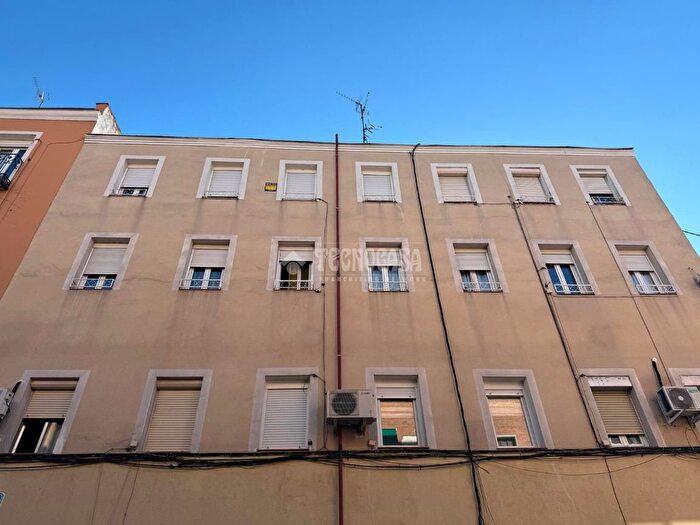Casas en venta y pisos alquiler - 1